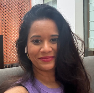 Simran Bharaj2_300px